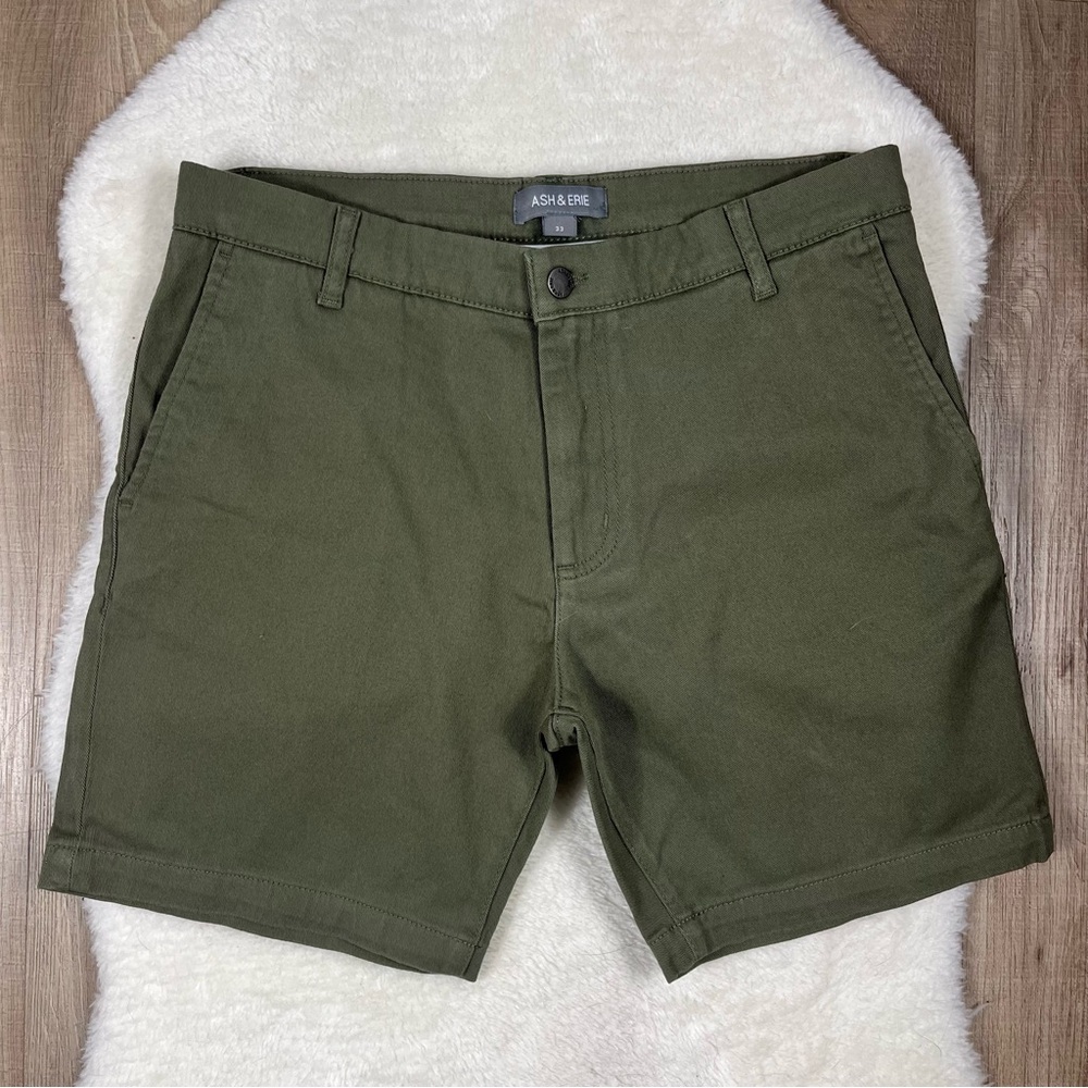 NWOT Ash & Erie stretch chino shorts